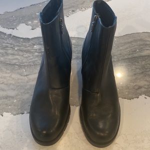 SPORTO black leather ankle boots Size 7 1/2